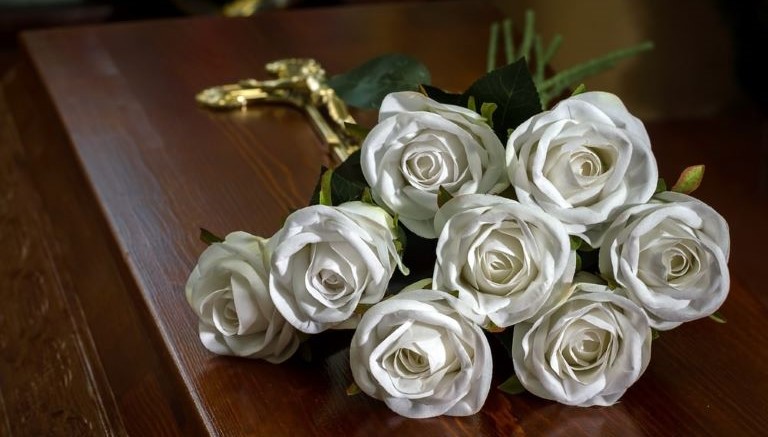 rosa bianca per funerale