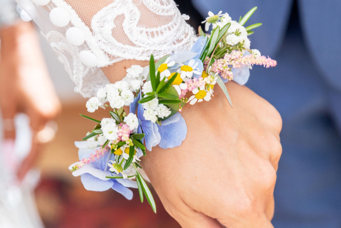 braccialetti floreali matrimonio maggio