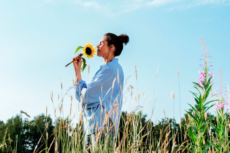 una mamma e un girasole